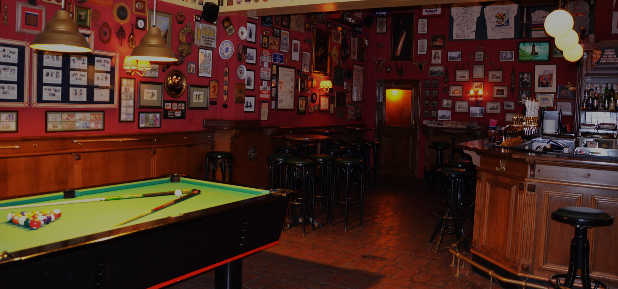 red lion viareggio