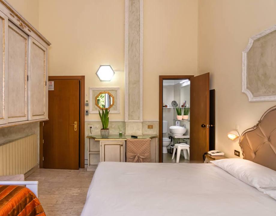 hoteltahiti it camere-viareggio 021
