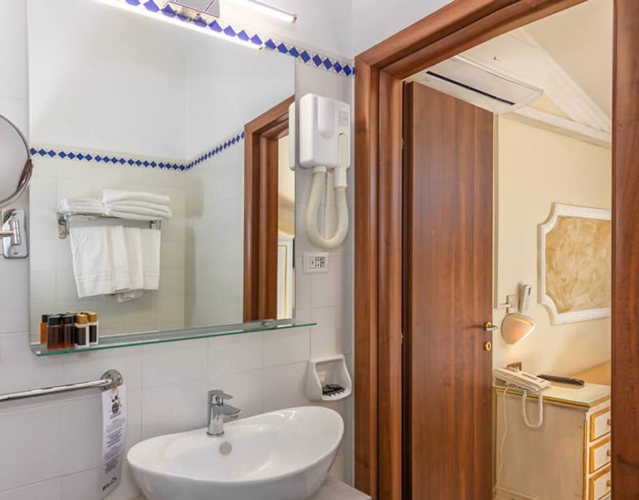 hoteltahiti it camere-viareggio 028